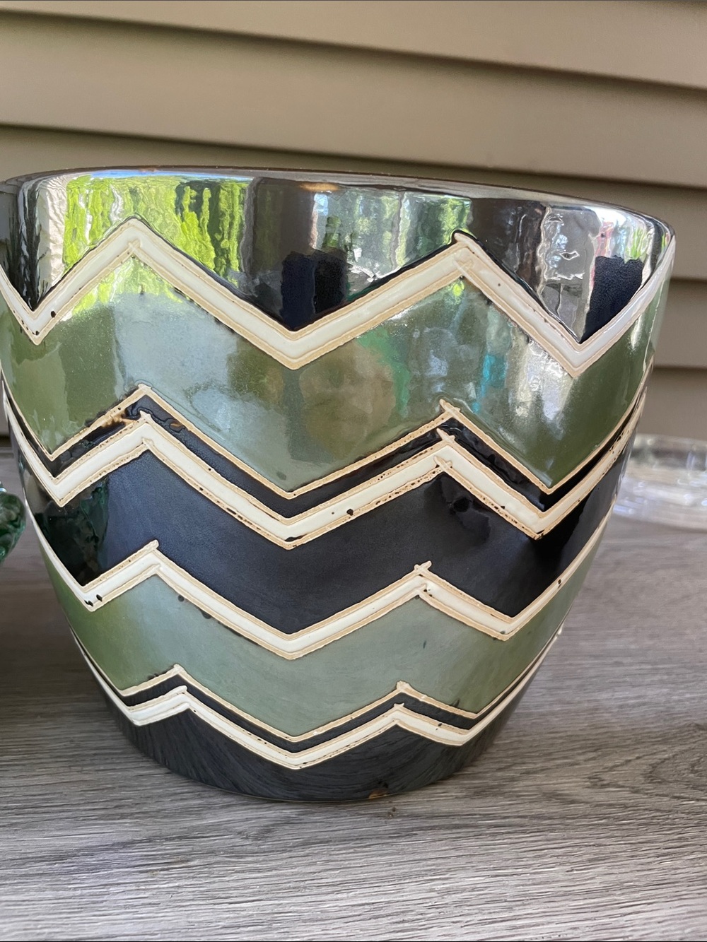 Green & Black Chevron Ceramic Planter - Decorative Home Accent - Picture 6 of 10